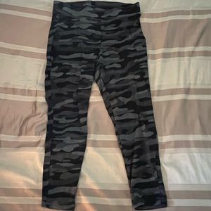 Torrid camo leggings - never worn